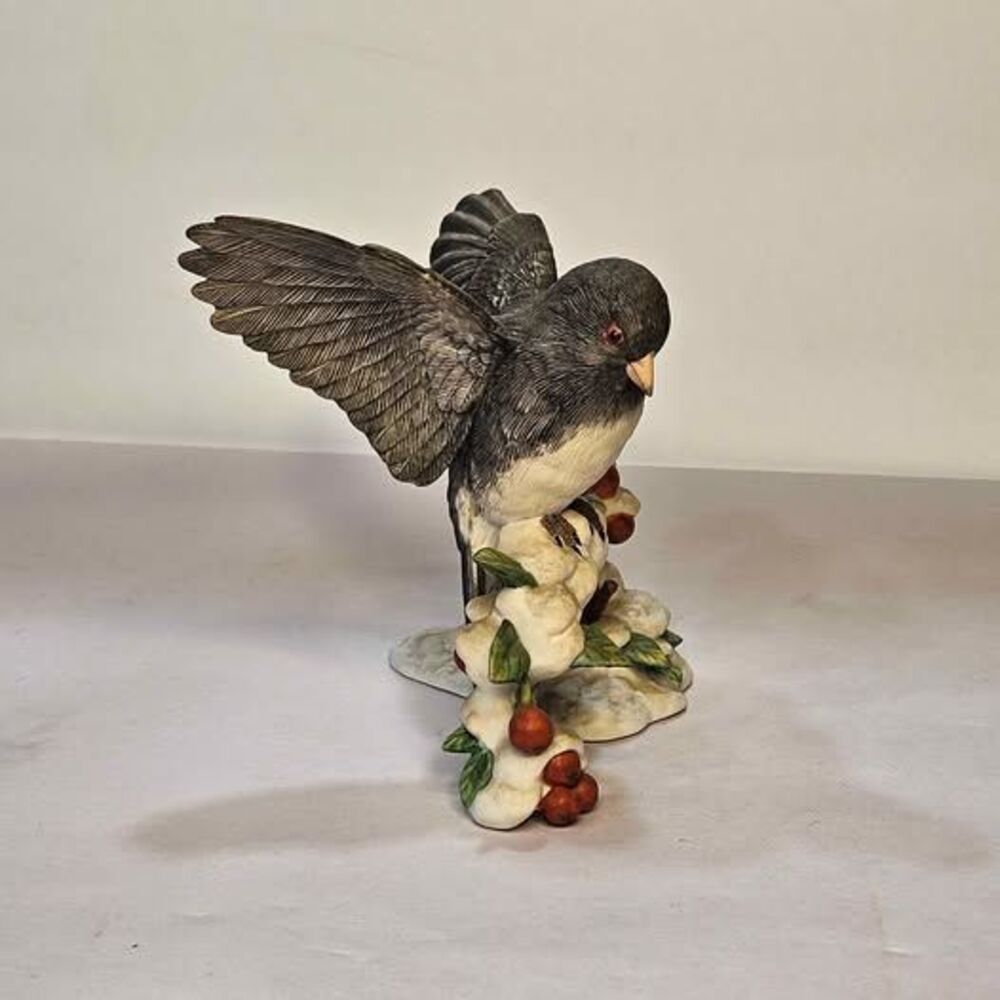 Lenox Dark-eyed Junco Fine Porcelain Figurine 1991